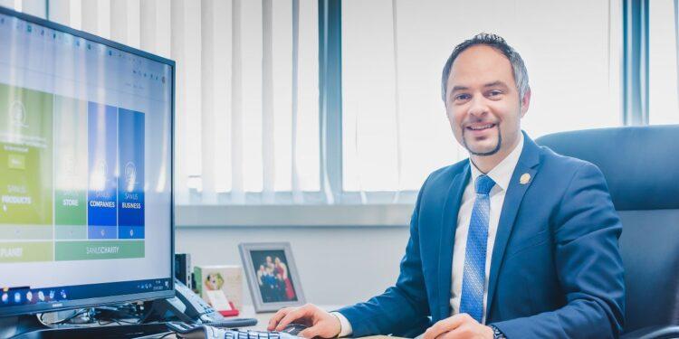 Ewald Rieder und Sanus Life 1 Ewald Rieder präsentiert Sanus Life und basisches Aktivwasser - Innovative Lösung für mehr Gesundheit und Wohlbefinden