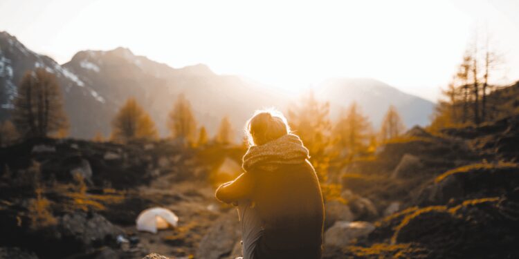 Nadine Nissen, Dipl.-Reha Psychologin & Reiki-Meisterin, bietet Psychotherapie und energetische Behandlungen in Hamburg